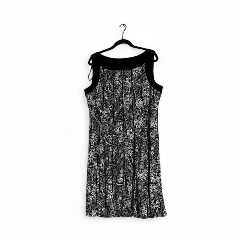 Perceptions New York Dress Sz 16 Elegant Black and White Paisley/w Black Stripes